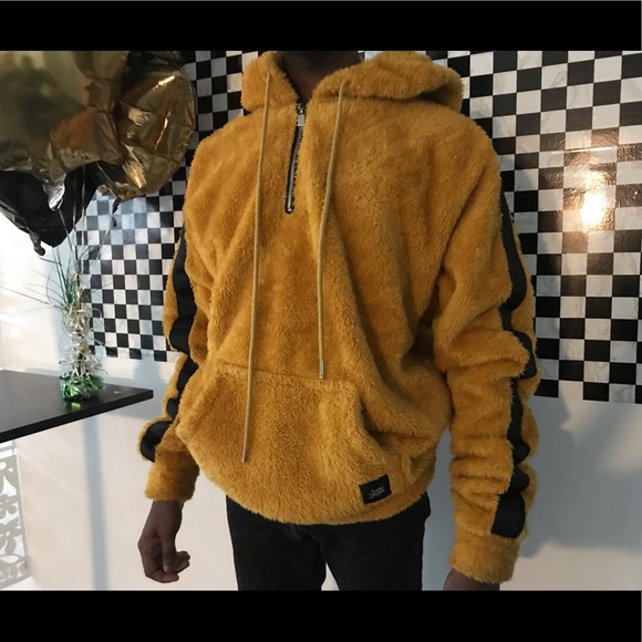 SIXTH JUNE PARIS- Yellow plush pullover - Picture 1 of 1